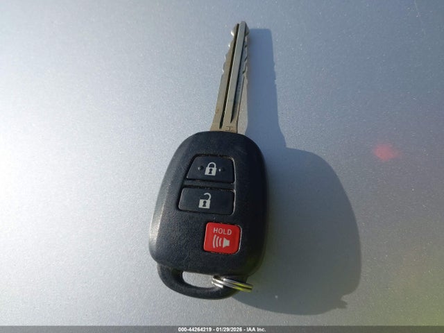 5TDZZRFH9KS346692 Toyota Highlander Le