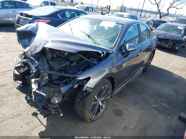4T1B11HK8KU823123 Toyota CAMRY SE