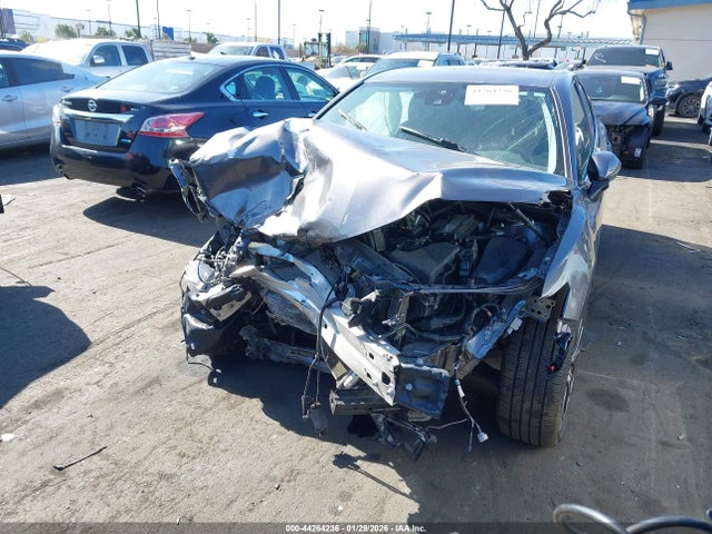 4T1B11HK8KU823123 Toyota CAMRY SE