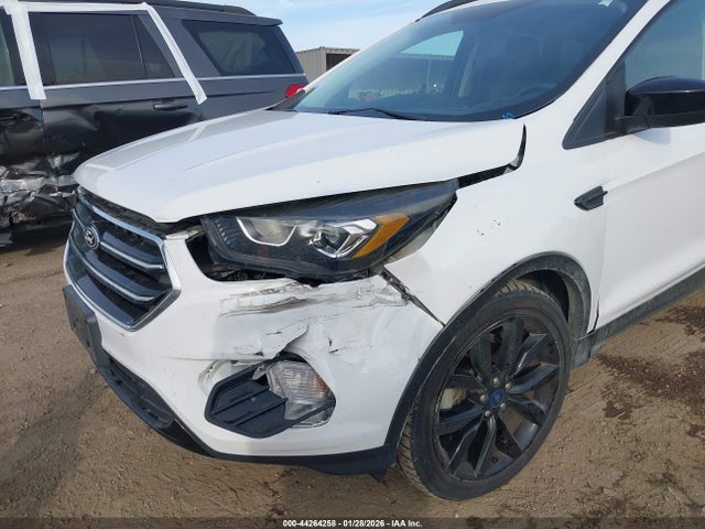 1FMCU0GD0KUA80160 Ford ESCAPE SE