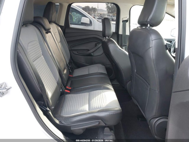 1FMCU0GD0KUA80160 Ford ESCAPE SE