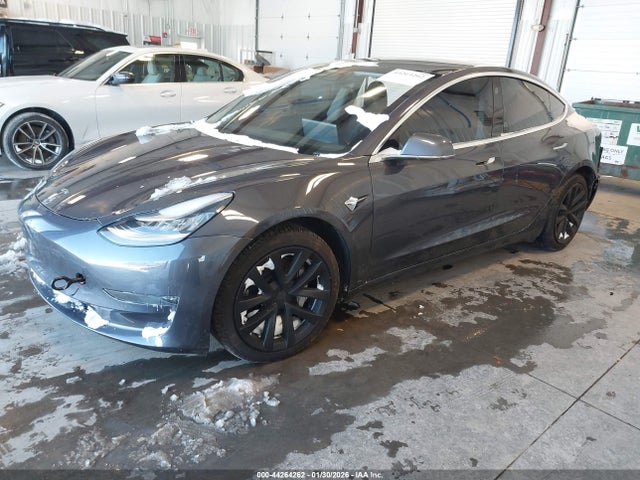 2020 Tesla Model 3 Long Range Dual Motor All-wheel Drive მანქანა იყიდება აუქციონზე, vin: 5YJ3E1EB9LF800543, აუქციონის ნომერი: 44264262