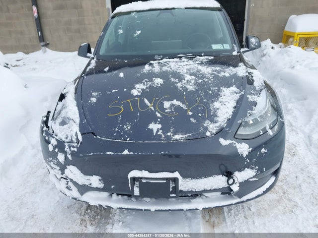 7SAYGDEE8RA243886 Tesla Model Y Long Range Dual Motor All-wheel Drive