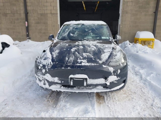 7SAYGDEE8RA243886 Tesla Model Y Long Range Dual Motor All-wheel Drive