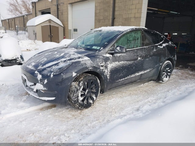 7SAYGDEE8RA243886 Tesla Model Y Long Range Dual Motor All-wheel Drive