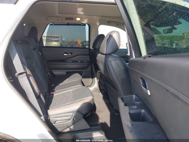 Nissan Pathfinder Platinum 4wd 2024 5N1DR3DJ7RC308043 Image 8
