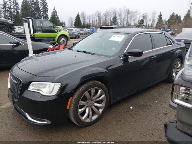 Chrysler 300 Touring L 2019 2C3CCAAG7KH547954 Image 15