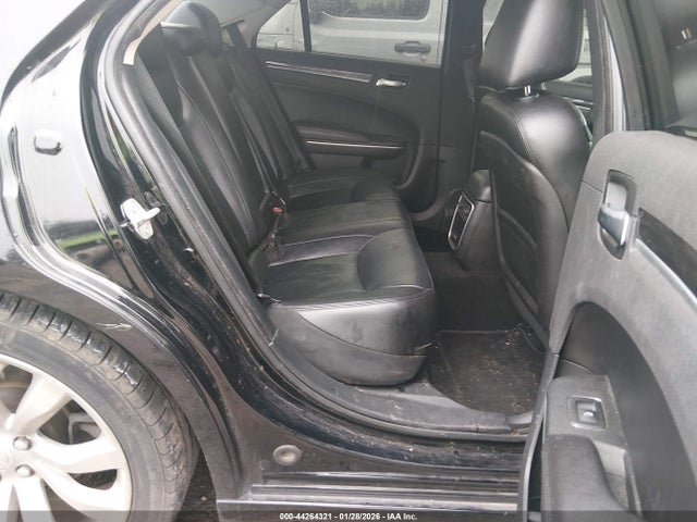 Chrysler 300 Touring L 2019 2C3CCAAG7KH547954 Image 8
