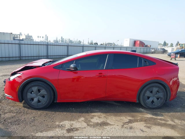 Toyota Prius Le 2026 JTDACAAUXT3068781 Image 14