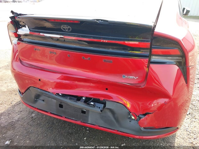 Toyota Prius Le 2026 JTDACAAUXT3068781 Image 18