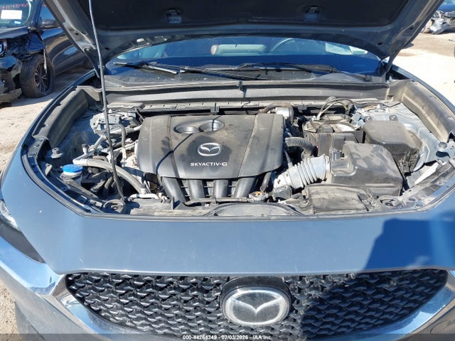 44264349 :رقم المزاد ، 3MVDMBCL6NM419089 vin ، 2022 Mazda Cx-30 Carbon Edition مزاد بيع