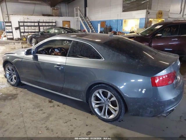2013 AUDI S5 WAUCGAFR4DA054368 Photo 2