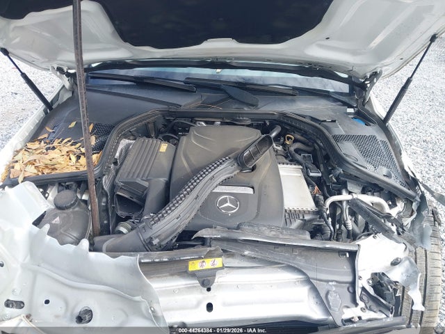 44264384 :رقم المزاد ، 55SWF4JB6HU231917 vin ، 2017 Mercedes-benz C 300 مزاد بيع