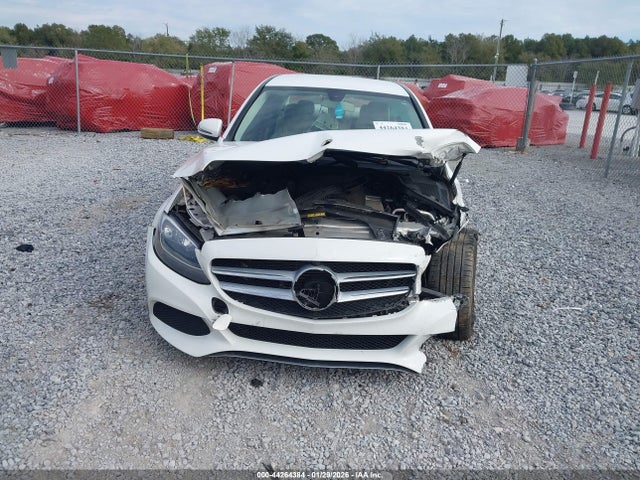 44264384 :رقم المزاد ، 55SWF4JB6HU231917 vin ، 2017 Mercedes-benz C 300 مزاد بيع