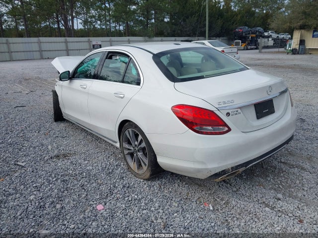 44264384 :رقم المزاد ، 55SWF4JB6HU231917 vin ، 2017 Mercedes-benz C 300 مزاد بيع