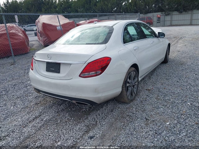 44264384 :رقم المزاد ، 55SWF4JB6HU231917 vin ، 2017 Mercedes-benz C 300 مزاد بيع