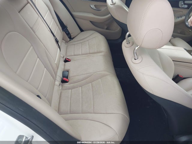 44264384 :رقم المزاد ، 55SWF4JB6HU231917 vin ، 2017 Mercedes-benz C 300 مزاد بيع