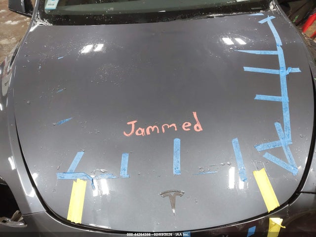 2023 TESLA MODEL Y 7SAYGAEE0PF913395 Photo 9