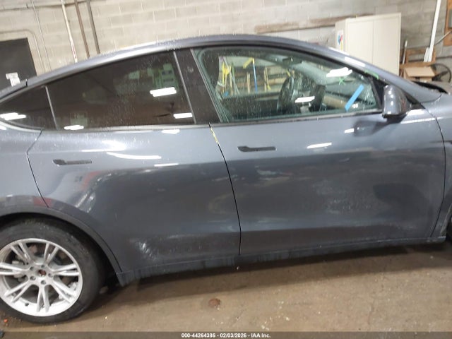 7SAYGAEE0PF913395 Tesla Model Y Awd/long Range Dual Motor All-wheel Drive