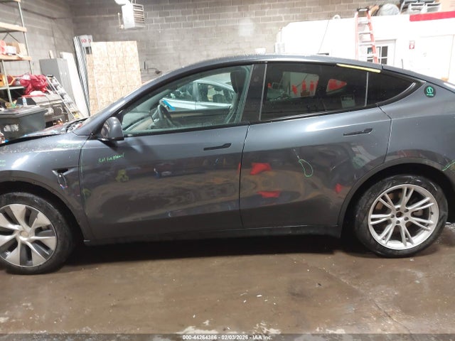7SAYGAEE0PF913395 Tesla Model Y Awd/long Range Dual Motor All-wheel Drive