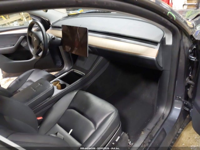 2023 TESLA MODEL Y 7SAYGAEE0PF913395 Photo 4