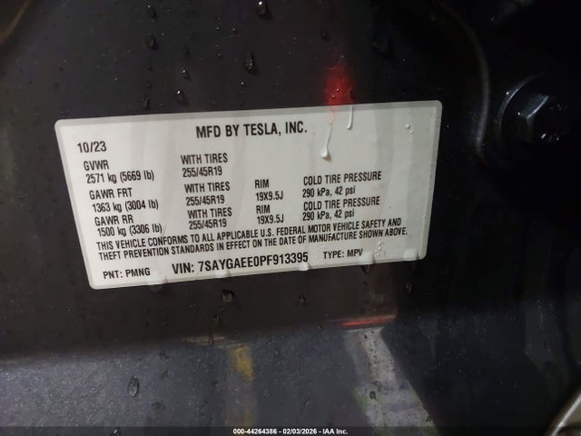 2023 TESLA MODEL Y 7SAYGAEE0PF913395 Photo 8