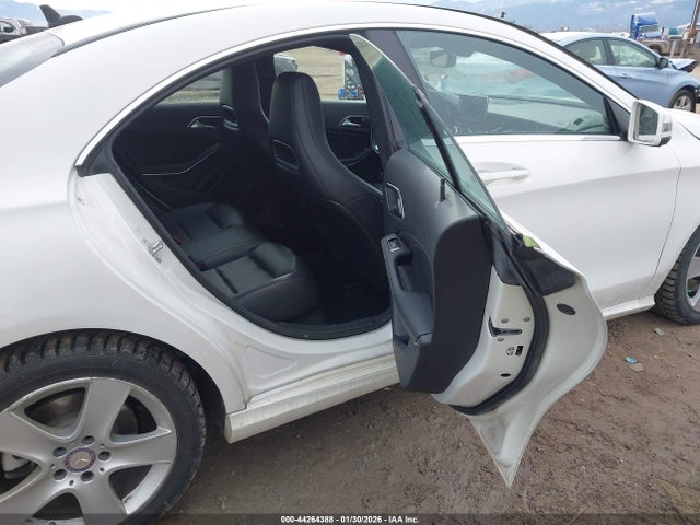 44264388 :رقم المزاد ، WDDSJ4GB9FN186482 vin ، 2015 Mercedes-benz Cla 250 4matic مزاد بيع