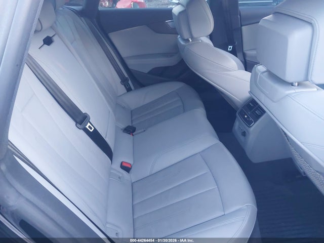 Продажа на аукционе авто 2022 Audi A5 Sportback Premium Plus 45 Tfsi S Line Quattro S Tronic, vin: WAUFACF5XNA029824, номер лота: 44264454