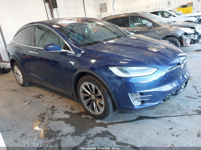 2020 TESLA MODEL X 5YJXCBE28LF231083
