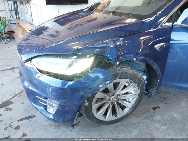 2020 TESLA MODEL X 5YJXCBE28LF231083 Photo 5