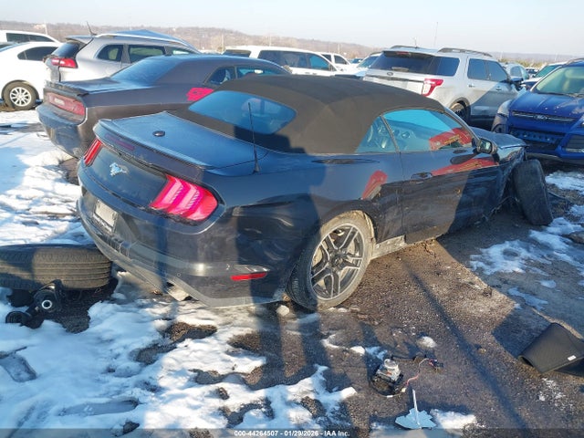 2023 FORD MUSTANG 1FATP8UH3P5108591 Photo 3