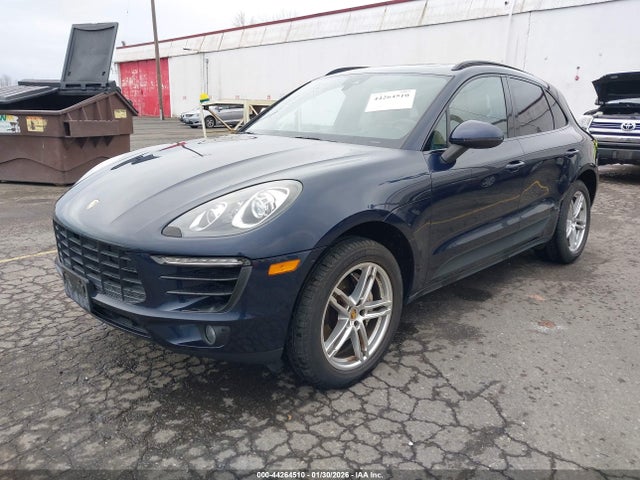 2018 PORSCHE MACAN WP1AB2A55JLB37731 Photo 1