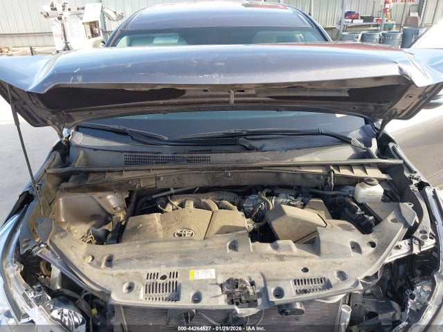 5TDZZRFH1KS363762 Toyota Highlander Le Plus