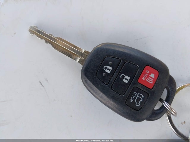 5TDZZRFH1KS363762 Toyota Highlander Le Plus