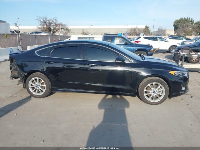 Ford Fusion Energi Titanium 2019 3FA6P0SU7KR216488 Image 14
