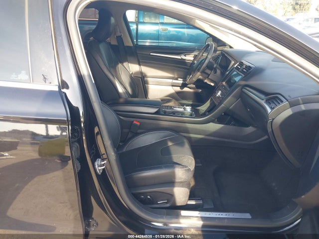 2019 FORD FUSION ENERGI 3FA6P0SU7KR216488 Photo 4