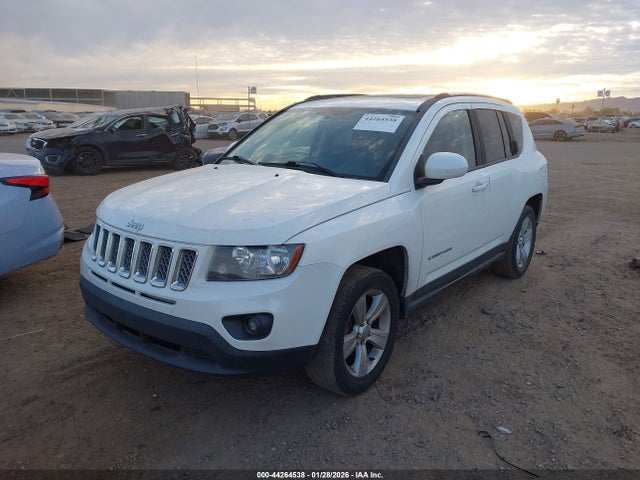 Jeep Compass Latitude 2014 1C4NJCEBXED690306 Image 2