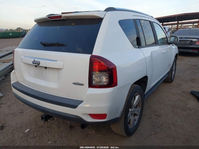 Jeep Compass Latitude 2014 1C4NJCEBXED690306 Image 4
