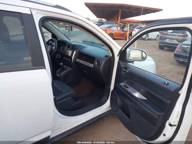 Jeep Compass Latitude 2014 1C4NJCEBXED690306 Image 5