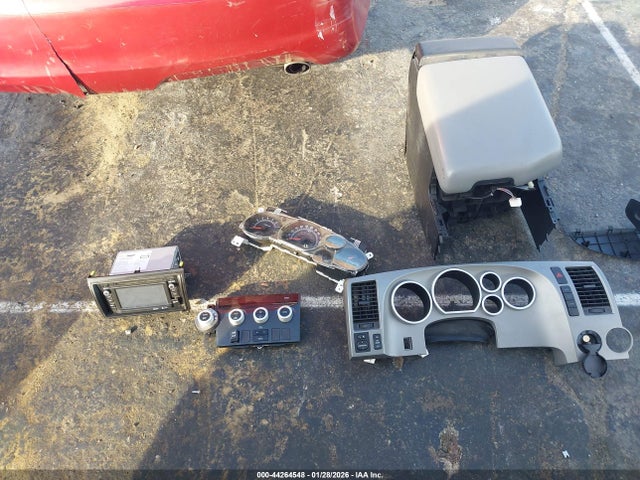 5TDZY5G15ES050344 Toyota Sequoia Sr5 5.7l V8