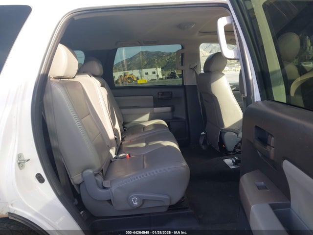 5TDZY5G15ES050344 Toyota Sequoia Sr5 5.7l V8