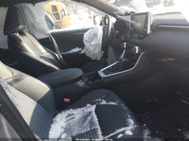 2021 TOYOTA RAV4 HYBRID 4T3E6RFV9MU060968 Photo 4