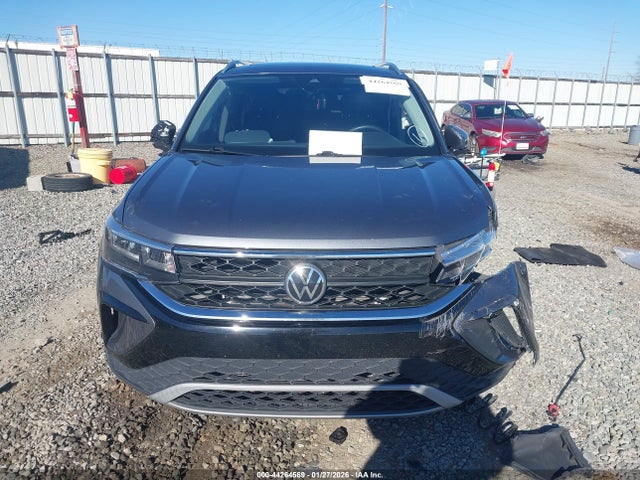 44264569 :رقم المزاد ، 3VVLX7B28NM012158 vin ، 2022 Volkswagen Taos 1.5t Se مزاد بيع