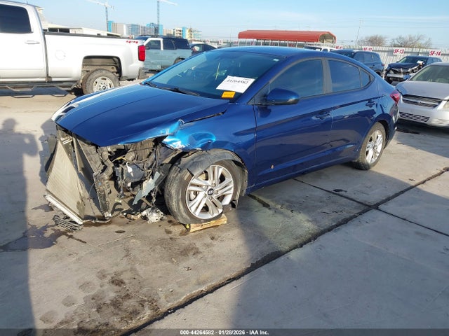 5NPD84LF3KH440589 Hyundai ELANTRA SEL