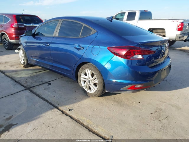 5NPD84LF3KH440589 Hyundai ELANTRA SEL