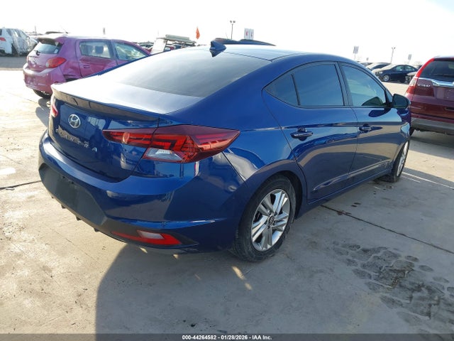 5NPD84LF3KH440589 Hyundai ELANTRA SEL