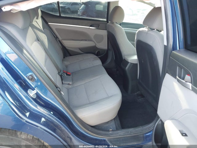 5NPD84LF3KH440589 Hyundai ELANTRA SEL