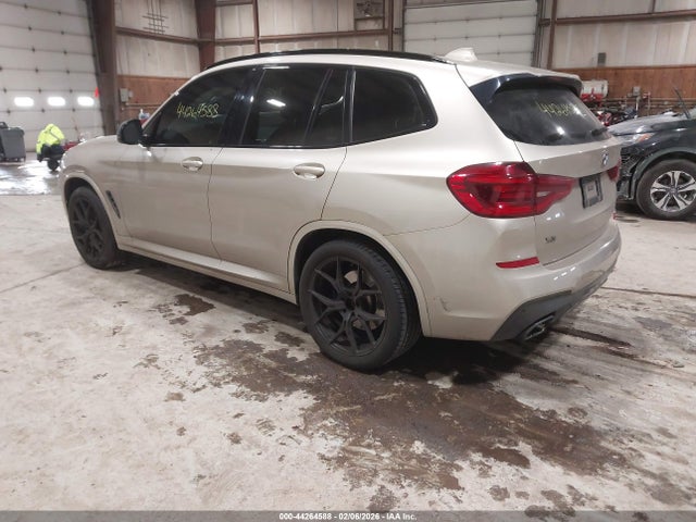 2020 BMW X3 5UXTY9C02L9C41887 Photo 2