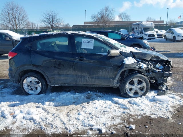 3CZRU5H32KG710646 Honda HR-V LX
