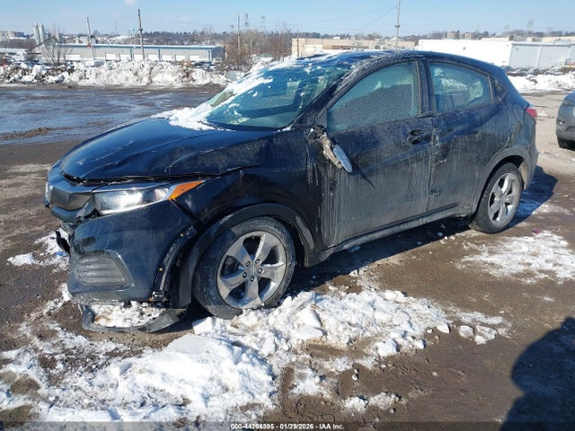 3CZRU5H32KG710646 Honda HR-V LX